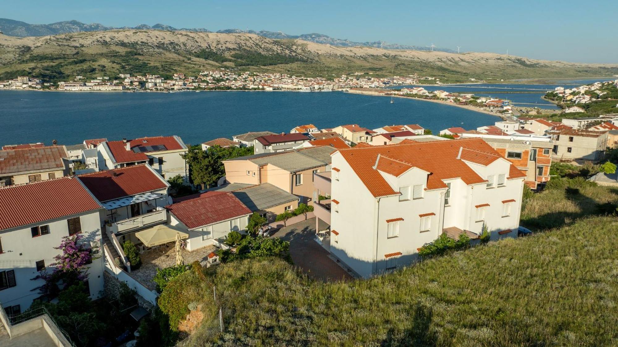 Apartments Tanja & Josipa Pag Town Exterior foto